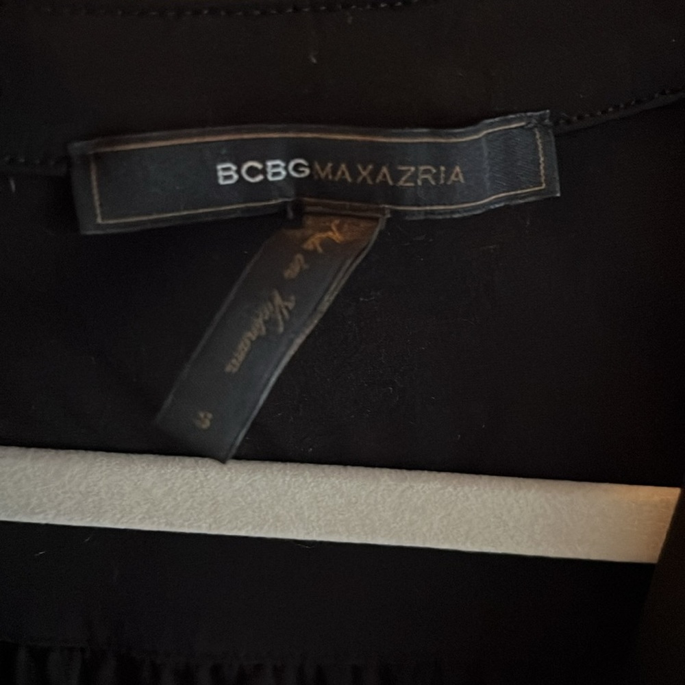BCBG top - Picture 2 of 3